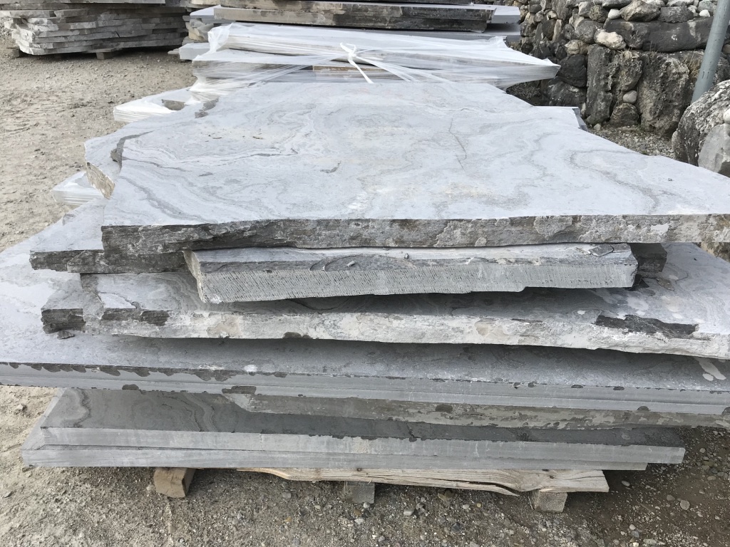 Eramosa Premium Sawn & Sanded Oversized Flagstone 2.25"
