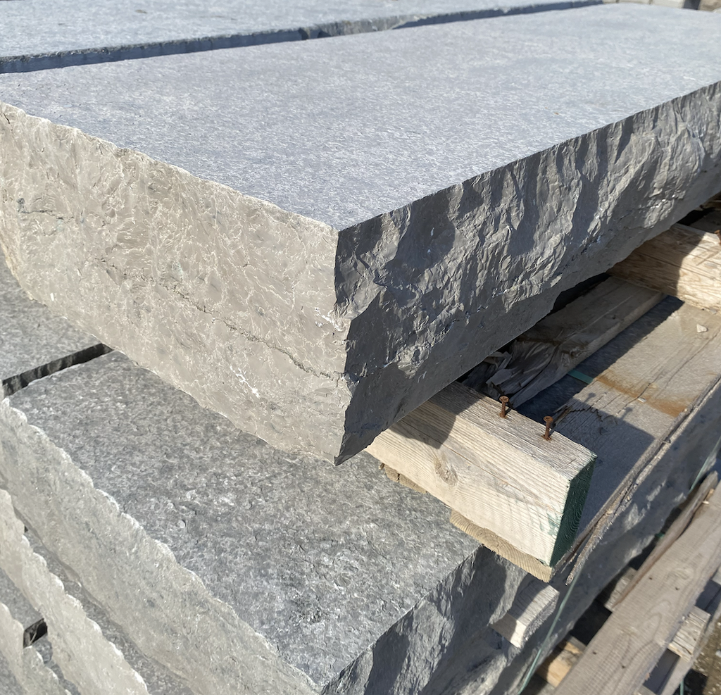 [NSD-STE-SGO-05343] Steps Kawartha Flamed Top 7"R (3' (36"))