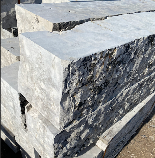 [NSD-ARM-SGO-05097] Sawn Wiarton Armour Stone 12" x 12"