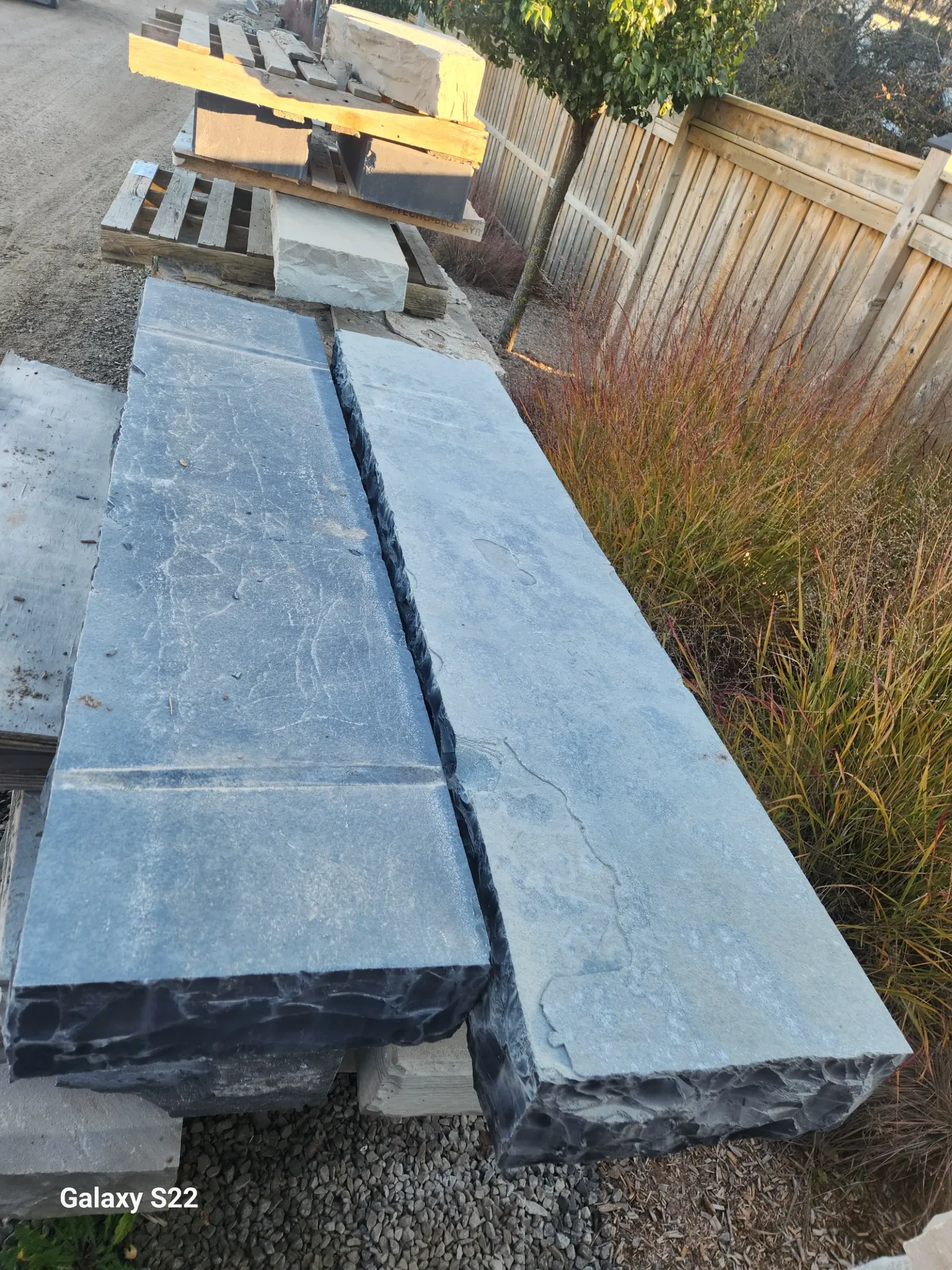 Steps Kota Black Limestone 6"R