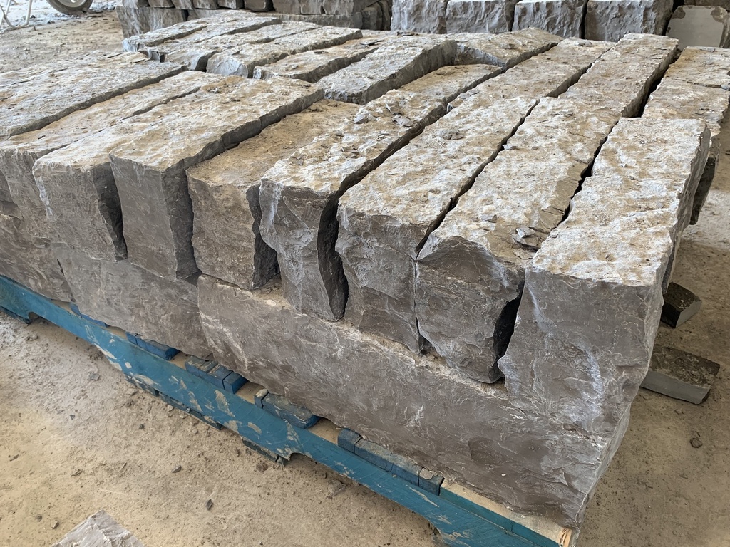 [NSD-WAL-SGO-05372] Curbing Guillotined 4" Wide x 6" Tall - Grey